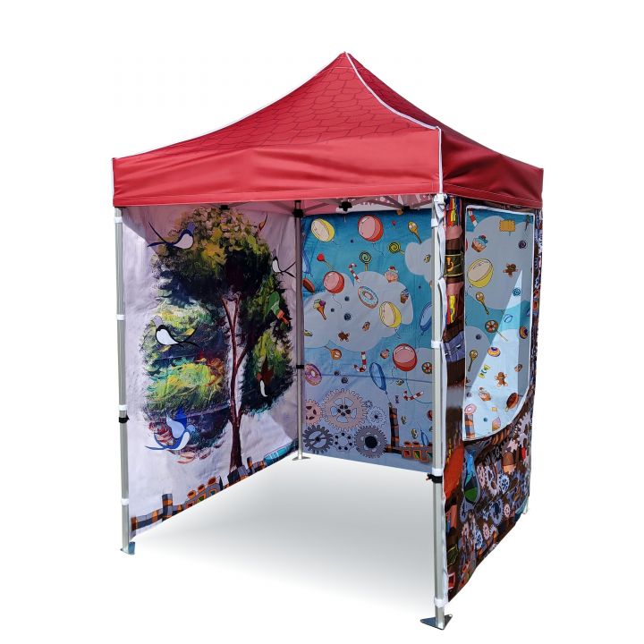 Färgglada försäljningsbod