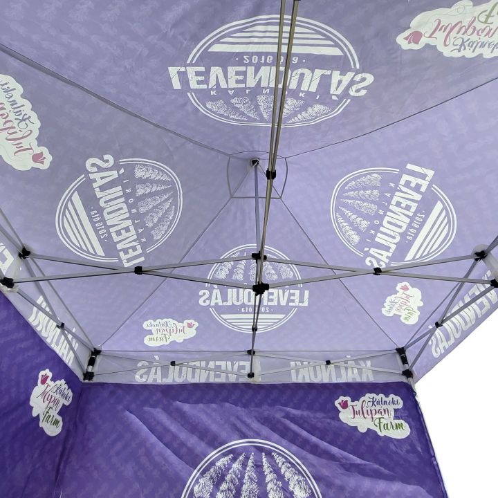 Helt inhägnad försäljningsbod