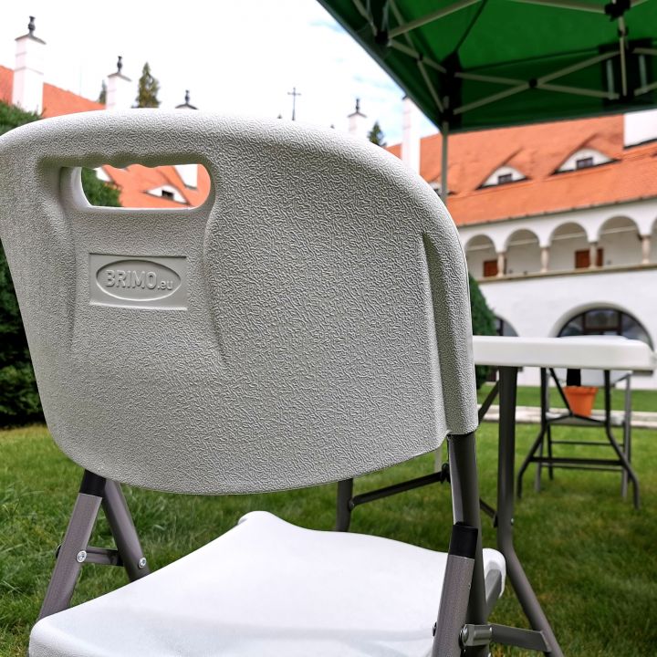 hopfällbar stol i plast